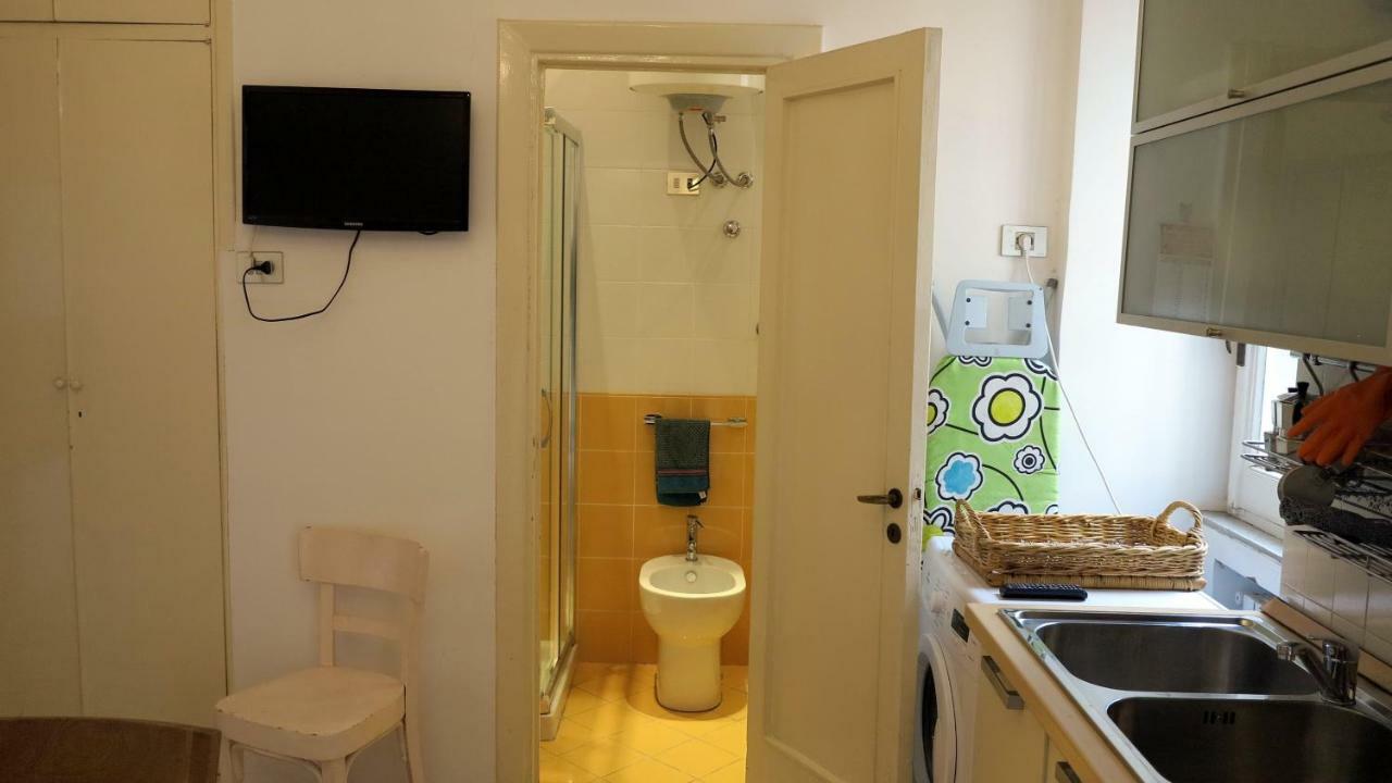 Spacious Panoramic Apartment - Half Way Center-Vomero District Napoli Dış mekan fotoğraf