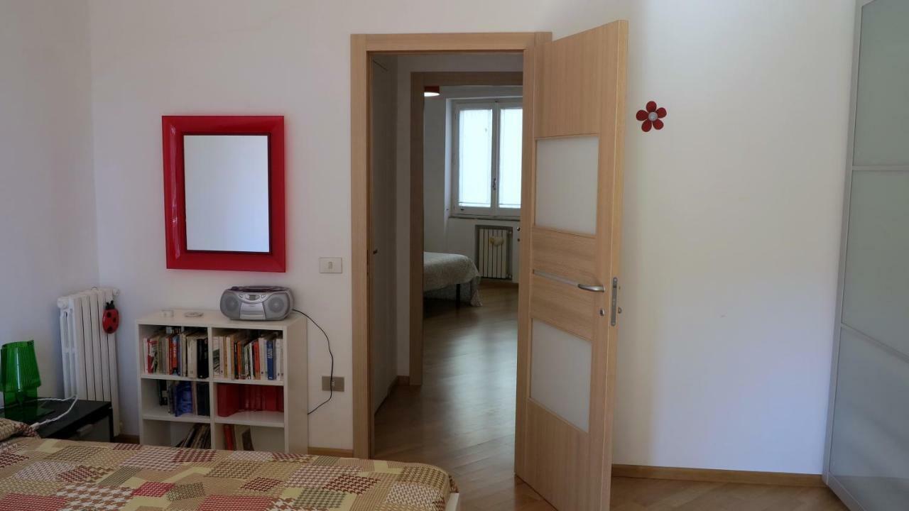 Spacious Panoramic Apartment - Half Way Center-Vomero District Napoli Dış mekan fotoğraf